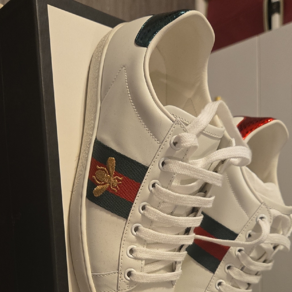 Gucci White Leather Sneakers with Red & Green Stripe and Gold Bee